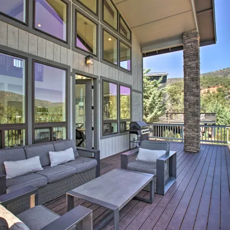 Mountain View Modern Cabin Luxury Pine Home!