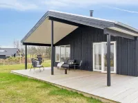 "Ferdine" - 1.5km from the Sea