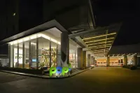 Harris Hotel & Conventions Solo Hotels near Solo Balapan Railway Station