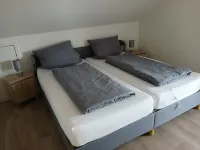 Quiet, family-friendly vacation apartment with balcony in the Rhön
