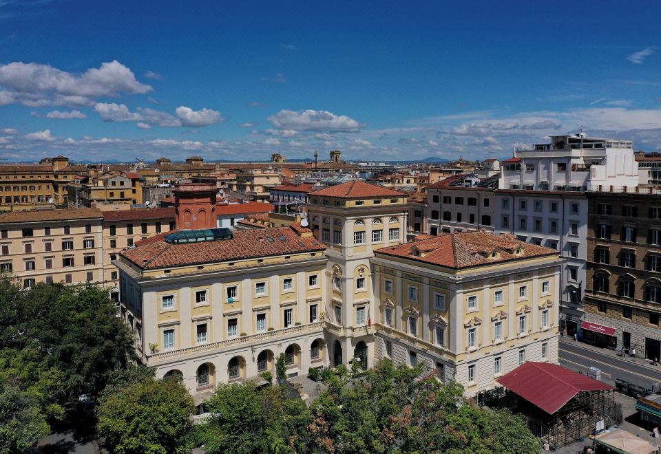 hotel overview picture