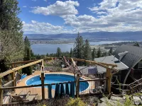 Les Chambres Roses Hotels in West Kelowna