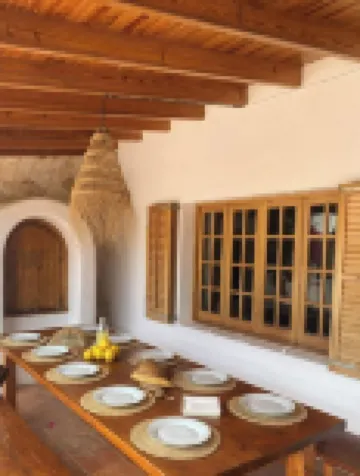 Authentic & spacious Villa with amazing pool