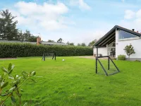 6 person holiday home in Struer-By Traum