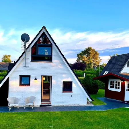 Ferienhaus mit Sauna in Burhave.