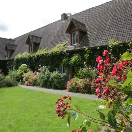 Chalet near Lake and Pool in Quend-Plage