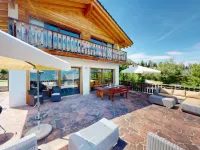 Tranquil chalet with balcony - Boutique