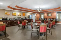 Comfort Inn & Suites Bryant - Benton - breakfast