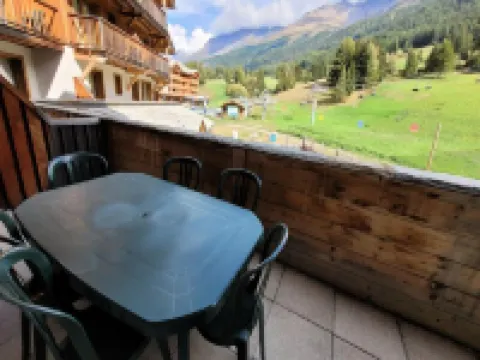 Apartment in Val-Cenis with Ski-in/Ski-Out
