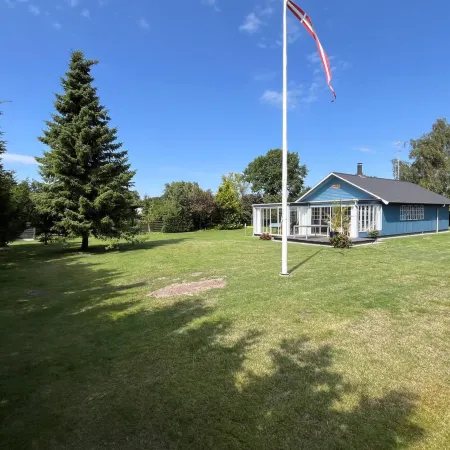 "Thorir" - 500m from the sea