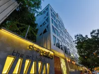 Dragonfly Hotel- the Art Hotel Hotels near Gilbert Hill