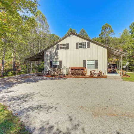 8 Mi to Tellico Plains Family Home Near Trails!