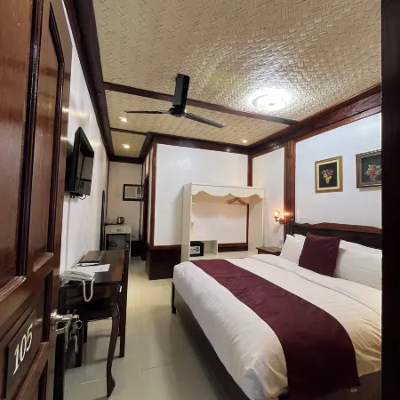 Doublegem Beach Resort and Hotel Отели рядом с достопримечательностью «El Nido Sailing»