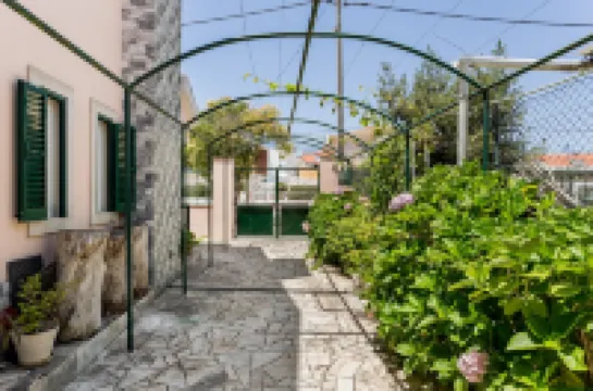 GuestReady - Superb house w/ garden & patio