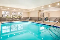 Residence Inn Roseville - Pet friendly