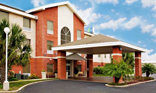 Holiday Inn Express & Suites Weslaco by IHG