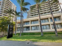 Crowne Plaza PERTH by IHG Hotels near Harold Boas Gardens