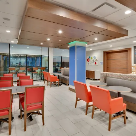 Holiday Inn Express & Suites FORT WORTH NORTH - NORTHLAKE by IHG