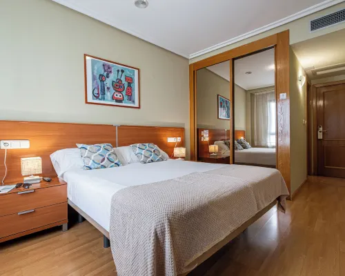 Iraipe Achuri Auto Check-IN Hotels in Miranda De Ebro