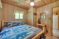 Grill & Fire Pit: Waterfront Cameron Retreat! - 3-Star