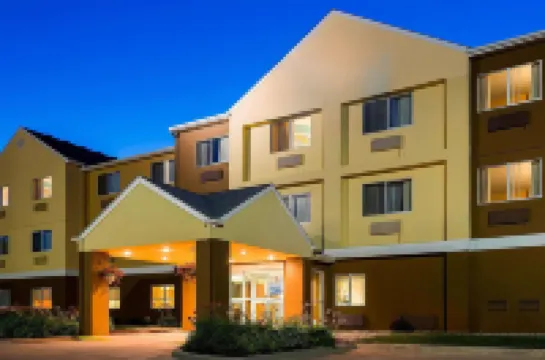 Wingate by Wyndham Oshkosh Hotels in Oshkosh