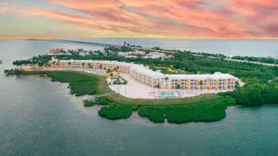 Isla Bella Beach Resort & Spa - Florida Keys Hotels near Seven Mile Bridge