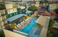 Onederz Siem Reap - Rooftop Pools