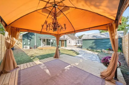 古老的克拉克斯維爾之家 - 祕密酒吧