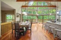 Lake Harmony Chalet w/ Hot Tub & Arcades Near Beaches, Ski & Trails Everpine Lodge by Avantstay