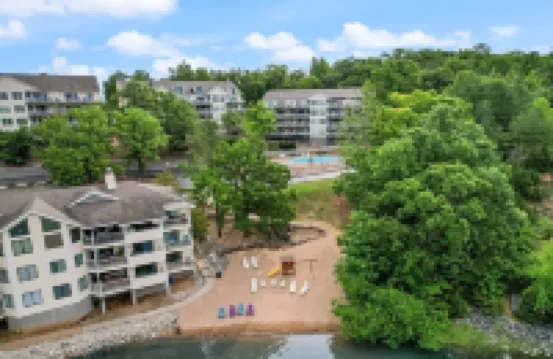 湖景公寓，帶兩個泳池和沙灘 - 家庭樂趣在21mm等你