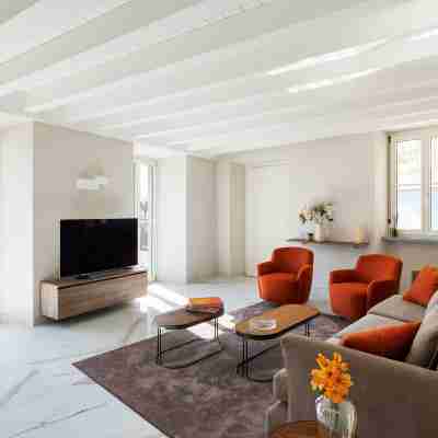 Lakeside luxury apartment in Lake Como Rooms