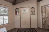 Cowboy Cabin - Barer