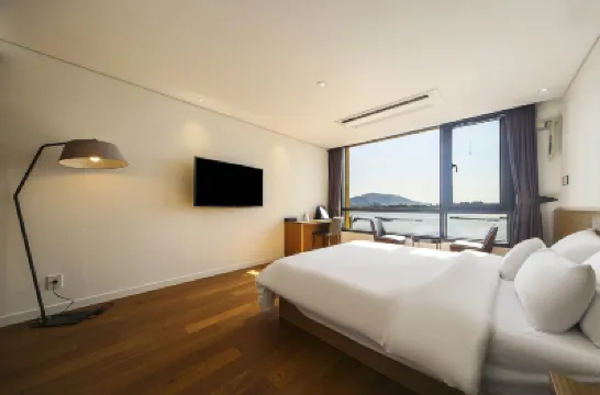 泗川魯本斯酒店 酒店