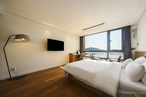 Sacheon Rubens Hotel