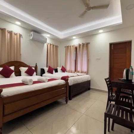 Kaarthik Residency