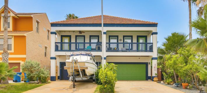 Steps to Beach: Oceanside Townhome w/ Heated Pool Hotels in Cameron County