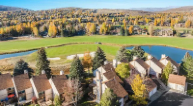 Stylish 3-story Retreat With Hot Tub & Firepit Near Park City High West Hideaway by Avantstay