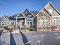 Vibrant Chic Home ~ 20 Mi to Salt Lake City! Hotels in Draper