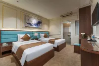 Grand Luxury Hotel Hotels in Tu Son