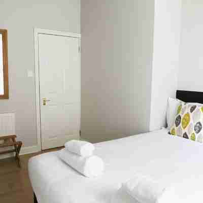 Classic 2 bedroom apartment Rooms