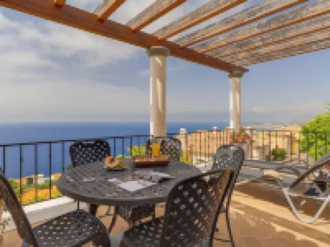 Palheiro Village Hoteles en São Gonçalo