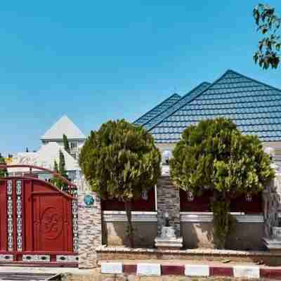 Glitaz Apartment Hotel Exterior