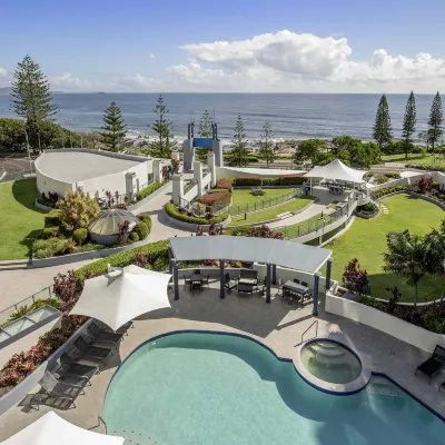 Mantra Mooloolaba Beach Hotels near SEA LIFE Sunshine Coast Aquarium