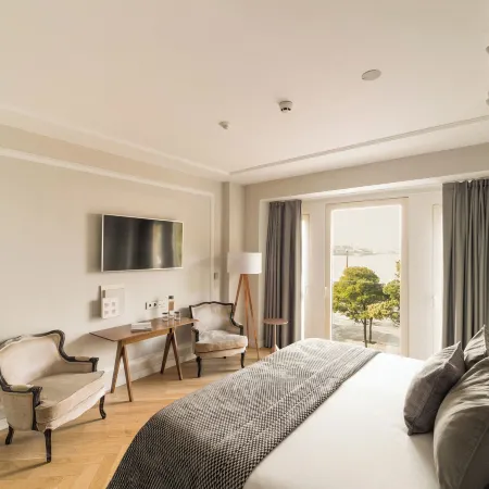 Lasala Plaza Hotel