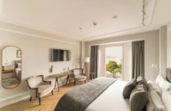 拉薩拉廣場酒店