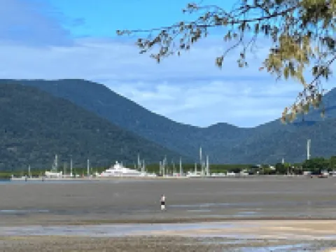 Oasis leafy Whitfield Hotels in Whitfield