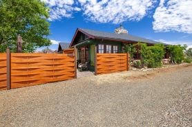 巖石之家避風港