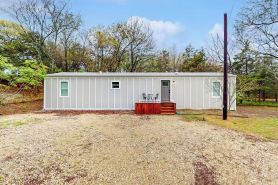 Unwind in our Cozy Farmhouse Nestled in a Serene Country Setting