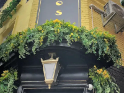 卡布斯飯店 索爾茲伯裡附近的飯店