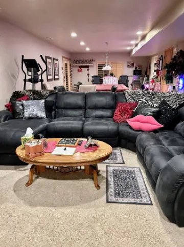 Charming 2-bedroom bacement with WiFi, AC in enjoyable Murray